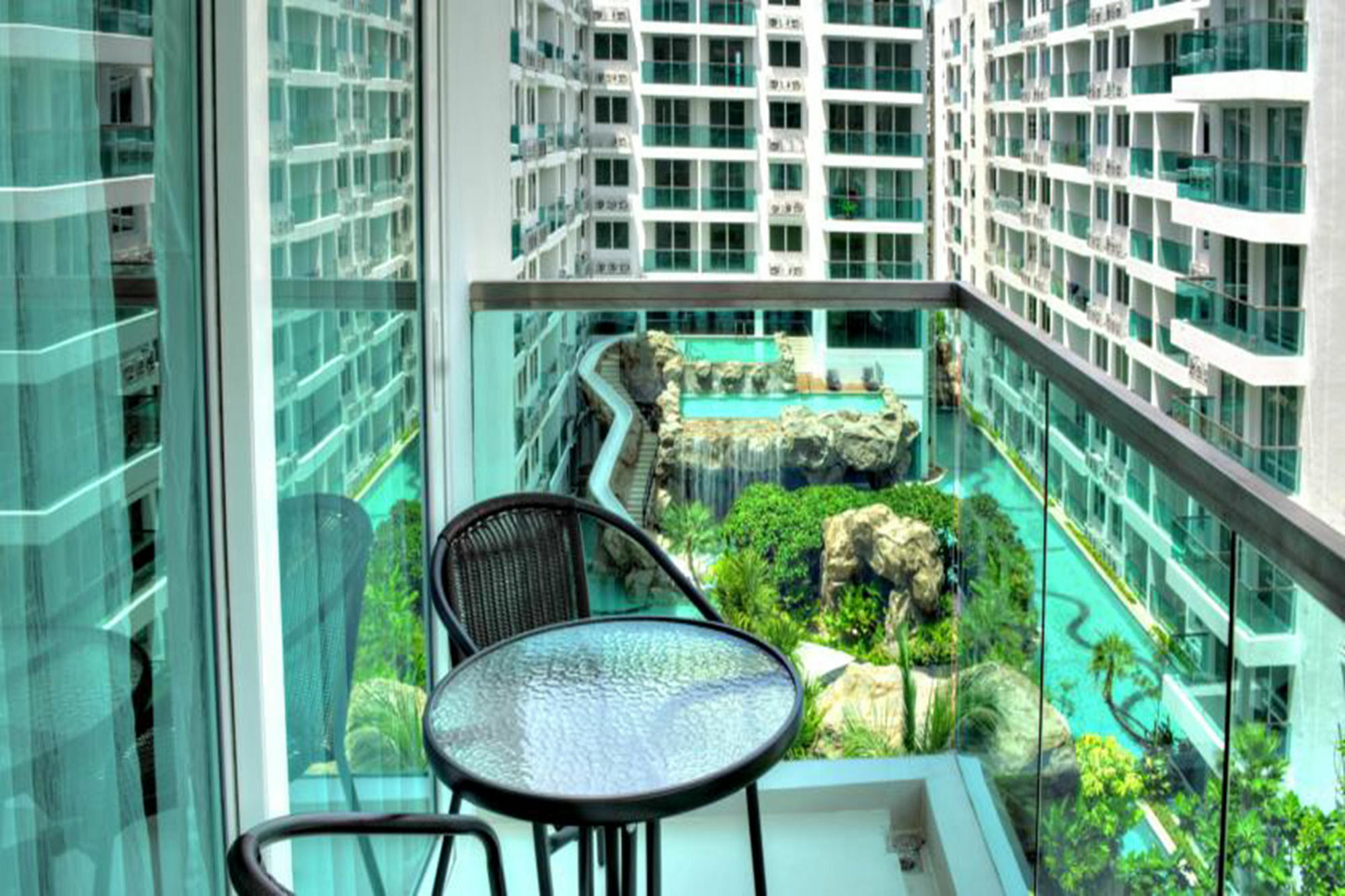 Amazon Pattaya Jomtien Apartments Екстериор снимка