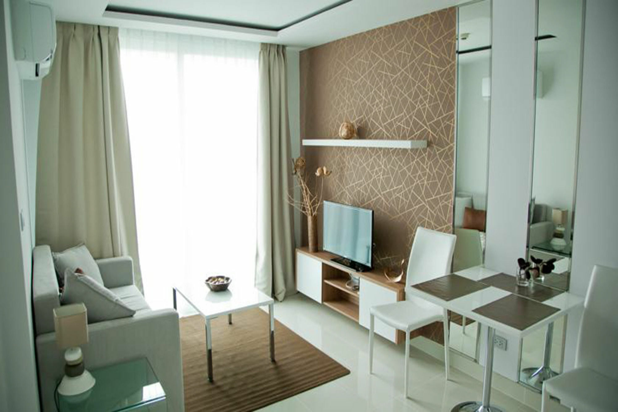 Amazon Pattaya Jomtien Apartments Екстериор снимка